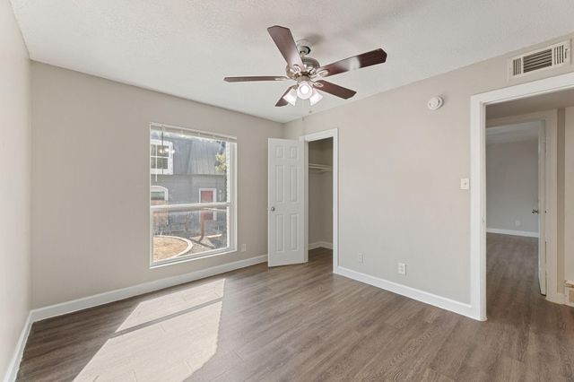 5005 Manor Rd Road 232, Austin, TX 78723