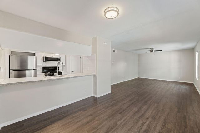 5005 Manor Rd Road 232, Austin, TX 78723