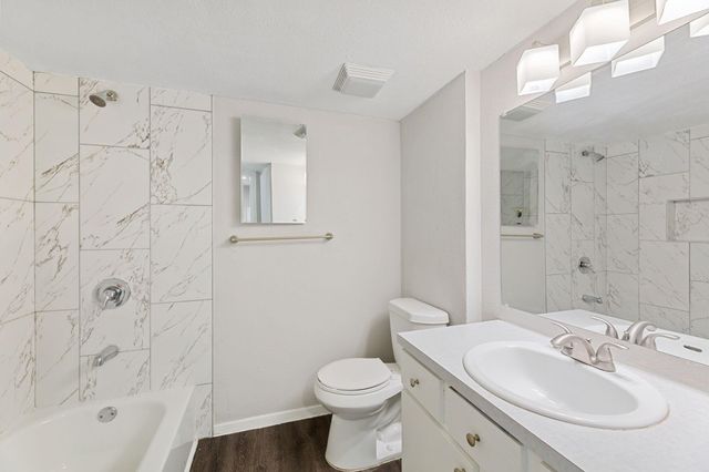 5005 Manor Rd Road 232, Austin, TX 78723