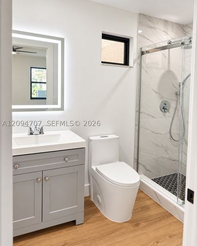 6621 NW 4th Ct, Plantation, FL 33317