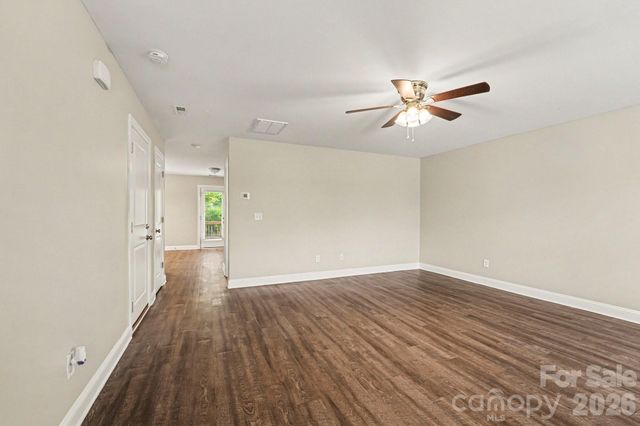 1468 Mayfair Drive, Conover, NC 28613