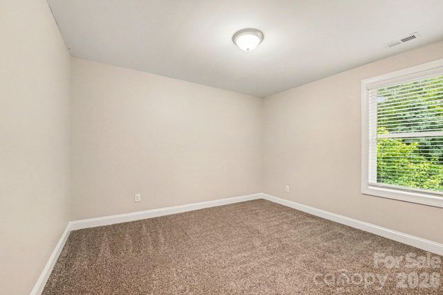 1468 Mayfair Drive, Conover, NC 28613