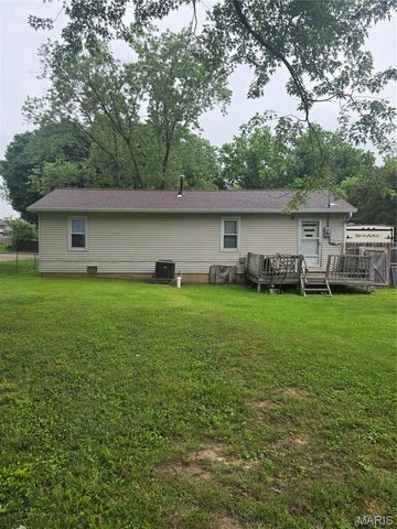 214 Oak Street, Farmington, MO 63640