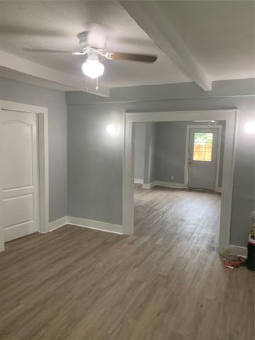 1411 W Miles Street, Houston, TX 77015