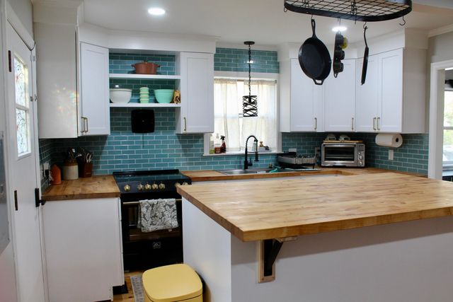 460 Hampton Street, Elloree, SC 29047