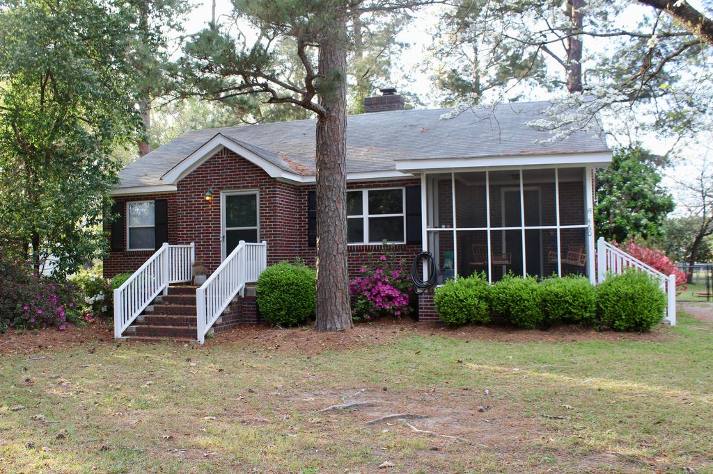 460 Hampton Street, Elloree, SC 29047