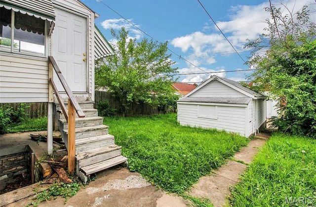8636 Riverview Boulevard, St Louis, MO 63147