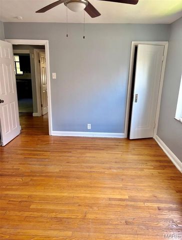 8636 Riverview Boulevard, St Louis, MO 63147