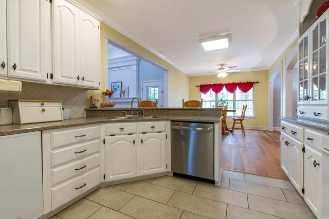 11408 Willow Beach Road, North Little Rock, AR 72117