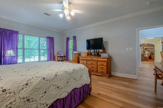 11408 Willow Beach Road, North Little Rock, AR 72117
