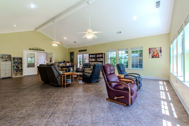 11408 Willow Beach Road, North Little Rock, AR 72117