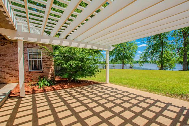 11408 Willow Beach Road, North Little Rock, AR 72117