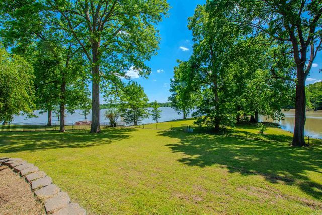 11408 Willow Beach Road, North Little Rock, AR 72117