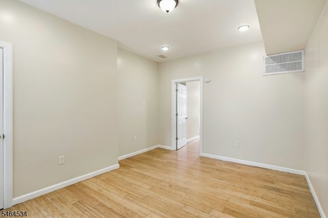145 Summer Ave, Newark City, NJ 07104