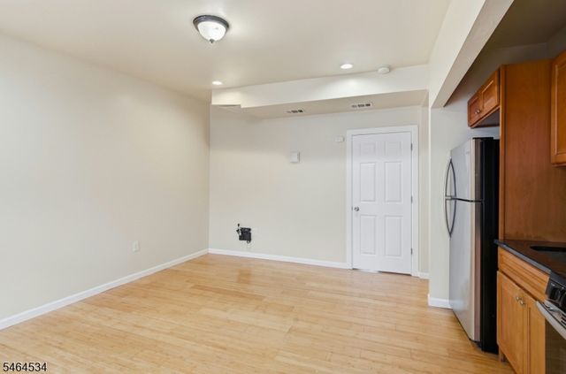 145 Summer Ave, Newark City, NJ 07104