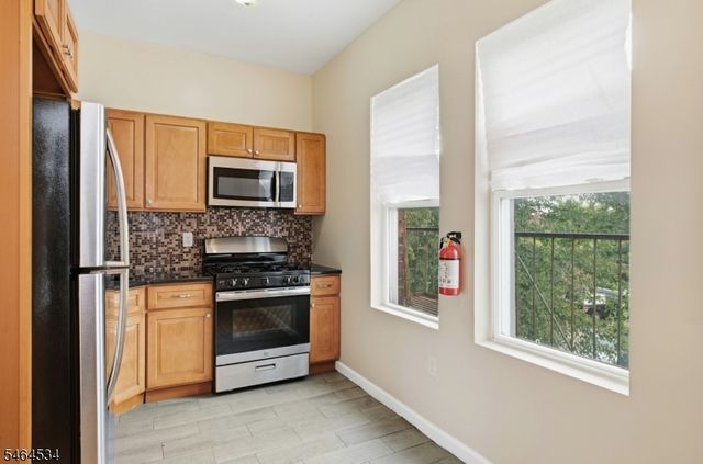 145 Summer Ave, Newark City, NJ 07104