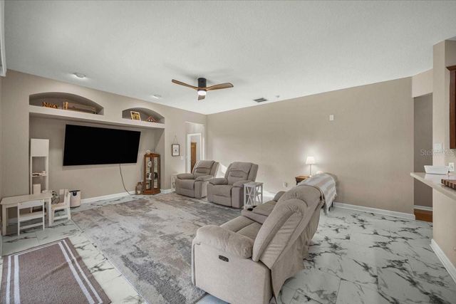 9095 LAUREL RIDGE DRIVE, Mount Dora, FL 32757