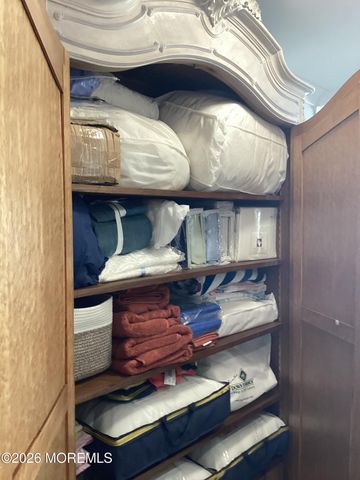 28 Riverside Avenue 1N, Red Bank, NJ 07701