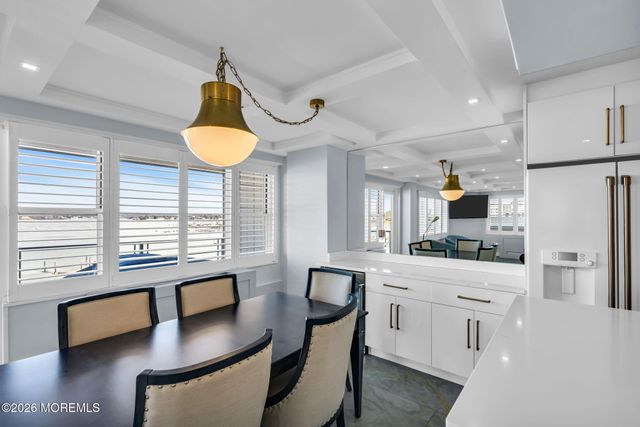 28 Riverside Avenue 1N, Red Bank, NJ 07701