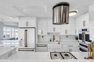 28 Riverside Avenue 1N, Red Bank, NJ 07701