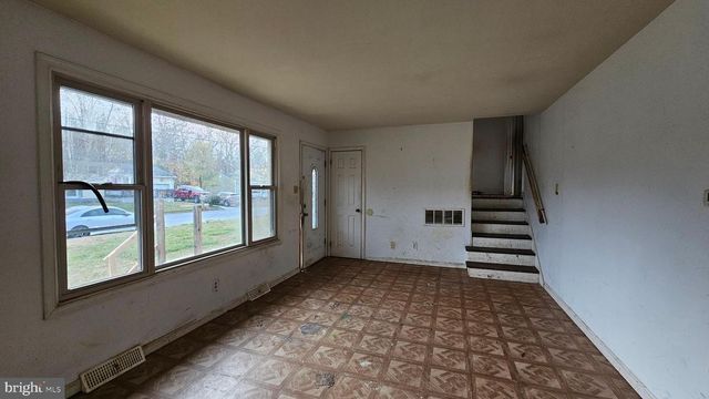 1500 VENUS DR, Vineland, NJ 08360