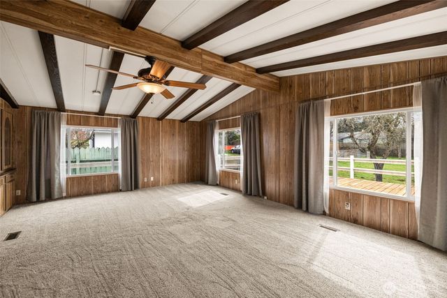 2119 S 252nd Street, Des Moines, WA 98198