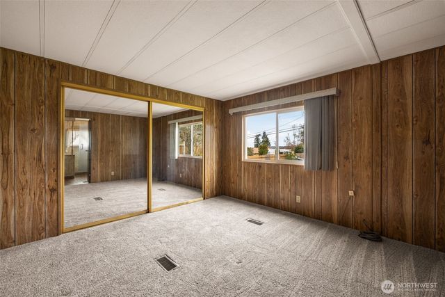 2119 S 252nd Street, Des Moines, WA 98198