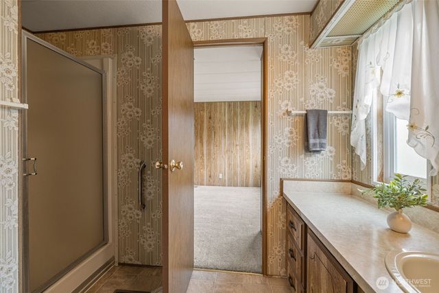 2119 S 252nd Street, Des Moines, WA 98198