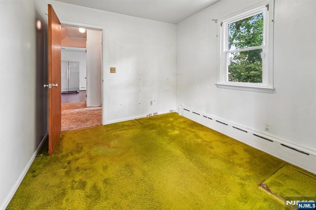 107 Roland Street, Park Ridge, NJ 07656