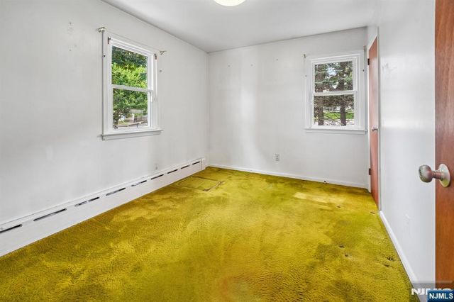 107 Roland Street, Park Ridge, NJ 07656