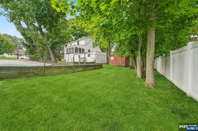 107 Roland Street, Park Ridge, NJ 07656