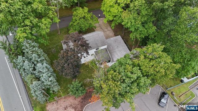 107 Roland Street, Park Ridge, NJ 07656