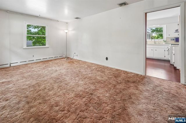107 Roland Street, Park Ridge, NJ 07656