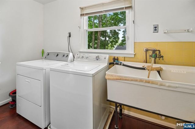 107 Roland Street, Park Ridge, NJ 07656