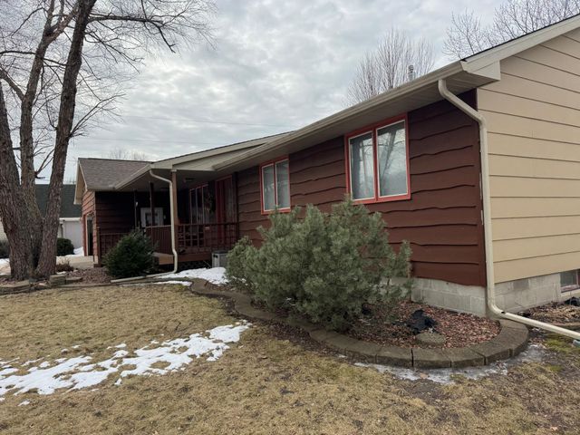1807 Brookside Drive, Albert Lea, MN 56007