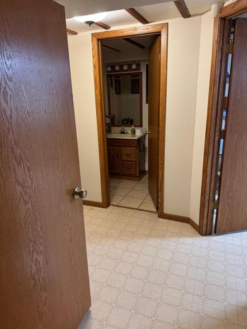 1807 Brookside Drive, Albert Lea, MN 56007