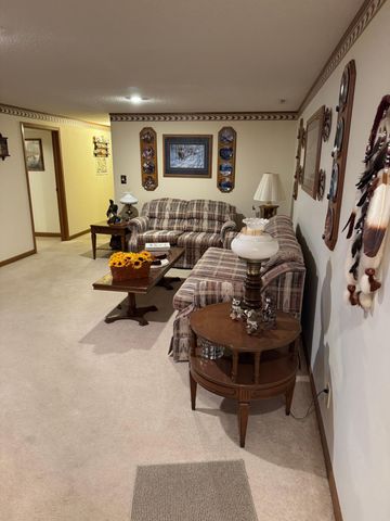 1807 Brookside Drive, Albert Lea, MN 56007