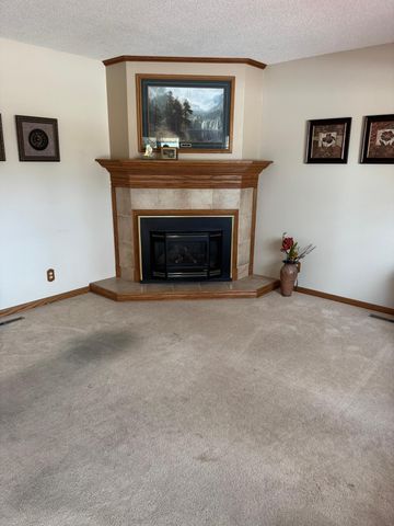 1807 Brookside Drive, Albert Lea, MN 56007