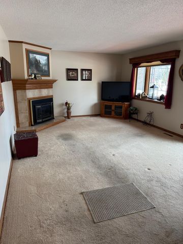 1807 Brookside Drive, Albert Lea, MN 56007