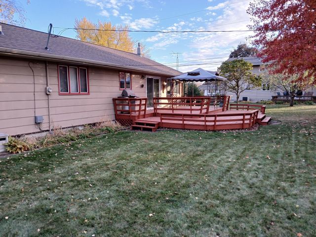 1807 Brookside Drive, Albert Lea, MN 56007