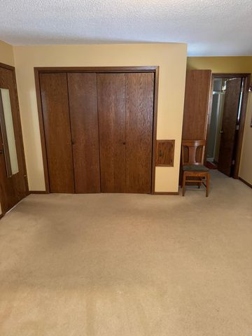 1807 Brookside Drive, Albert Lea, MN 56007