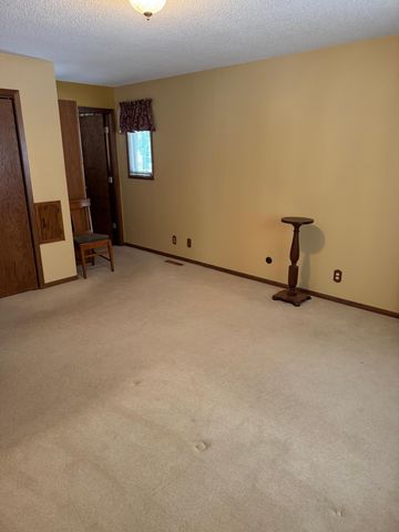 1807 Brookside Drive, Albert Lea, MN 56007