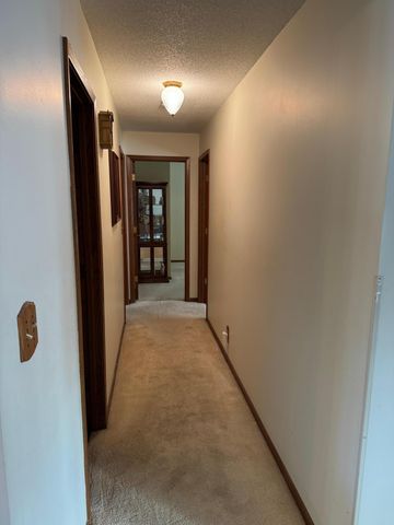 1807 Brookside Drive, Albert Lea, MN 56007