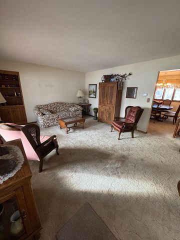 1807 Brookside Drive, Albert Lea, MN 56007