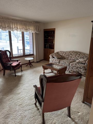 1807 Brookside Drive, Albert Lea, MN 56007