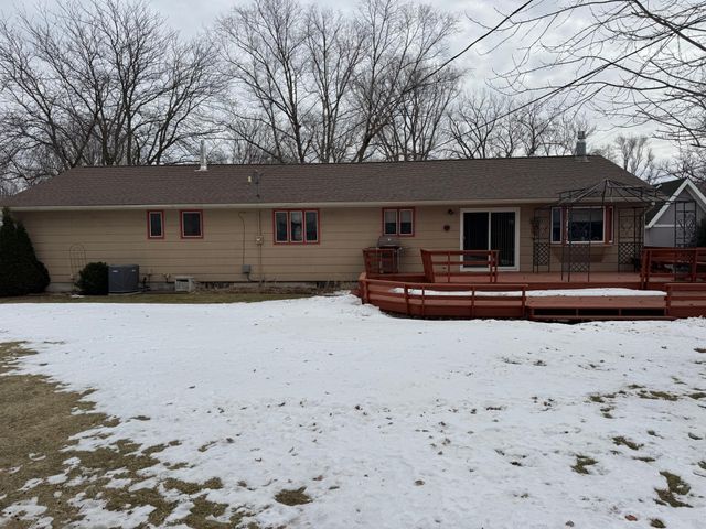 1807 Brookside Drive, Albert Lea, MN 56007