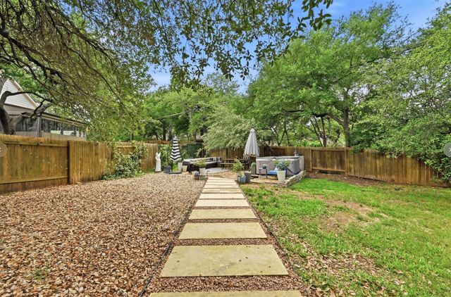10708 Natick LN, Austin, TX 78739