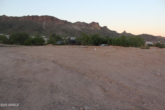 4905 N DELAWARE Drive 100-11-032D, Apache Junction, AZ 85120