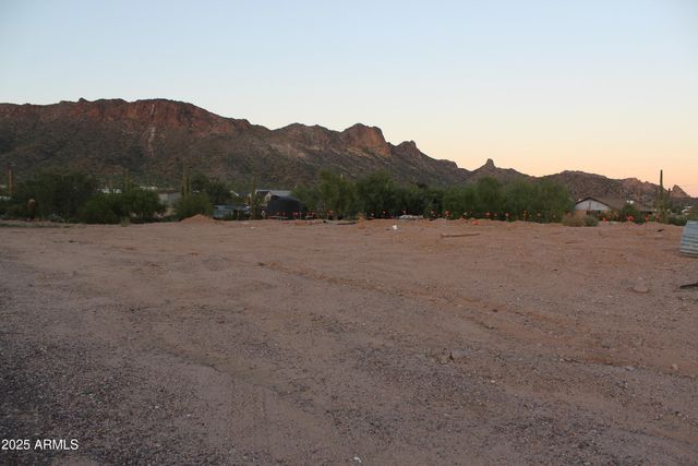 4905 N DELAWARE Drive 100-11-032D, Apache Junction, AZ 85120