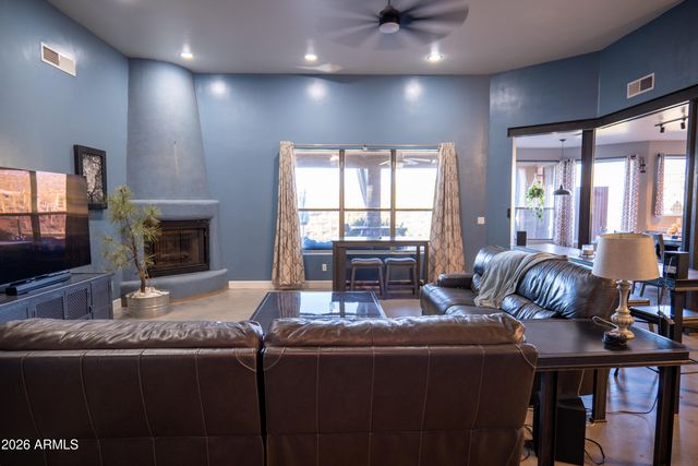 42812 N 22ND Street, New River, AZ 85087